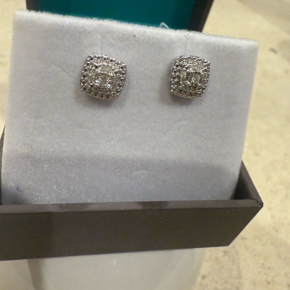 EFFY New Elegant Silver Diamond Stud Earrings